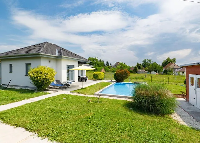 בית נופש Geminis By Interhome